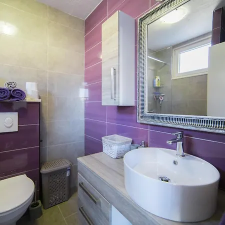 Apartment Caluna Podgora