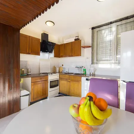 Apartment Caluna Podgora